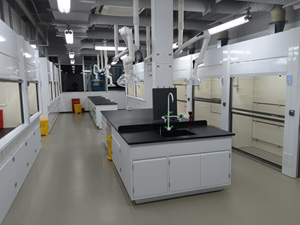 醫(yī)藥行業(yè)實(shí)驗(yàn)室家具案例